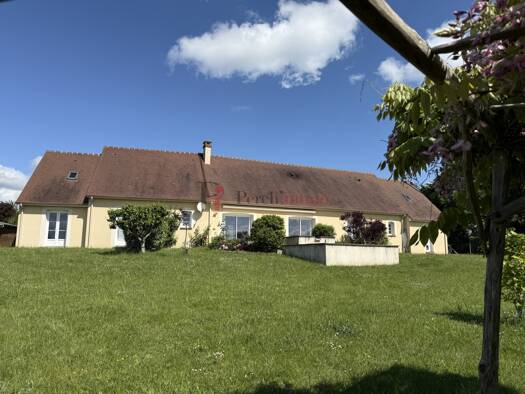 Maison de plain-pied à vendre 240 000 € 5 pièces 3 chambres 148 m² 2 419 m² de terrain Perche en Noce 61340
