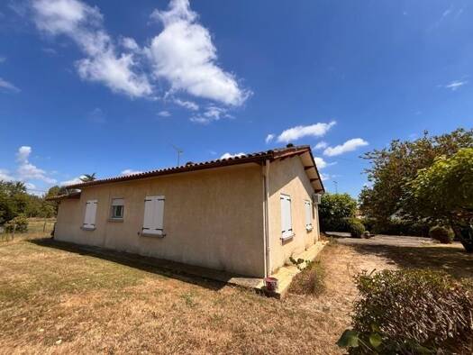Maison à vendre 145 000 € 4 pièces 3 chambres 84 m² 1 640 m² de terrain Sainte-Bazeille 47180