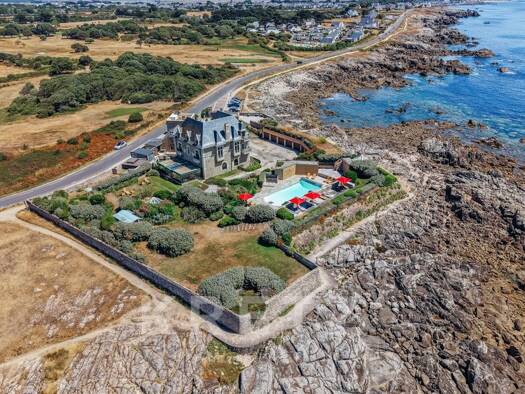 Maison à vendre 4 160 000 € 14 pièces 9 chambres 561 m² 5 000 m² de terrain Le Croisic 44490