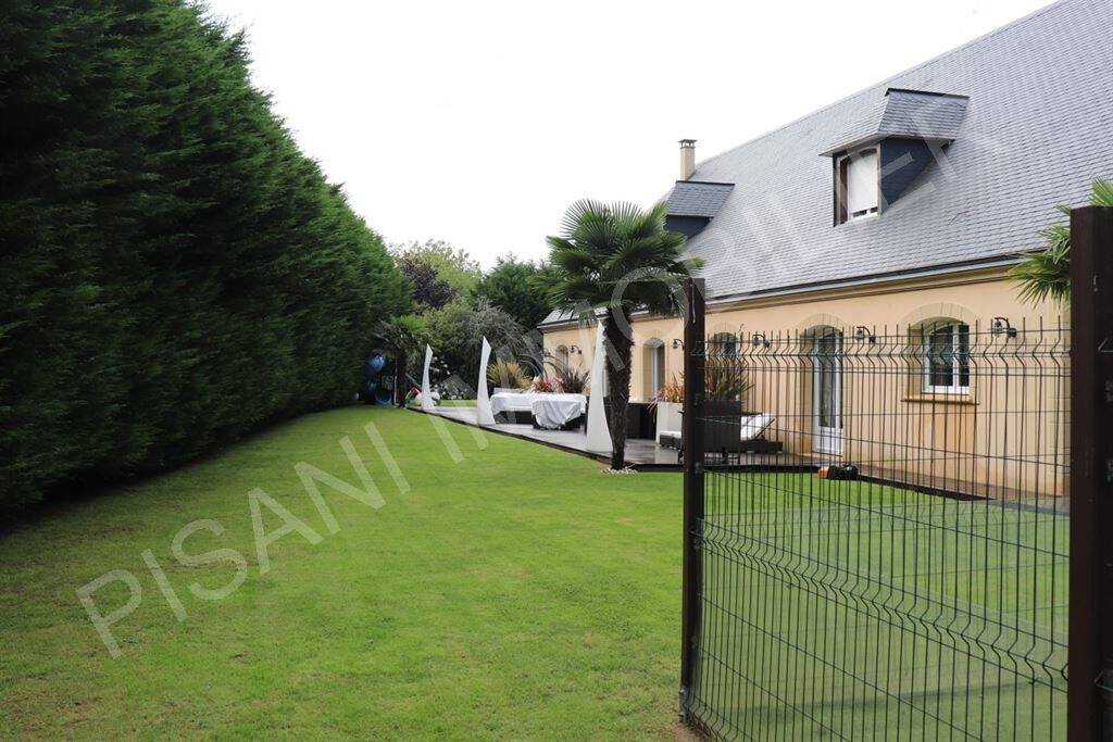 Maison à vendre, 307m², LES TROIS PIERRES