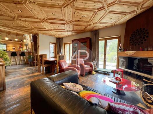 Maison à vendre 1 438 000 € 2 pièces 1 chambre 180 m² Névache 05100