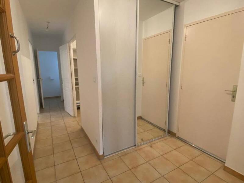 Maison à louer, 57m², SAINT MAXIMIN LA SAINTE BAUME