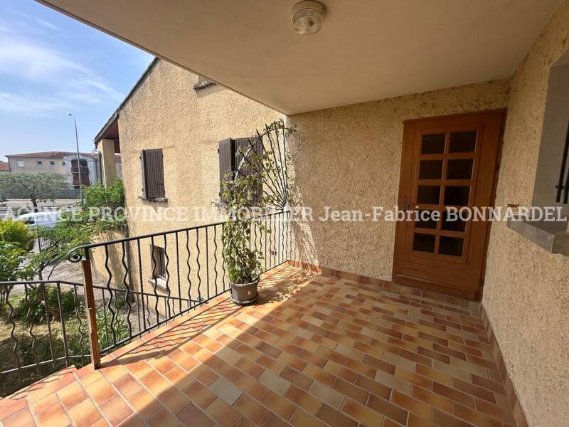 Maison à louer, 80m², VALREAS