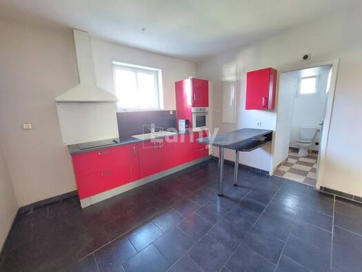 Appartement à louer 695 € 3 pièces 67,5 m² RDC/1 Bizanos 64320