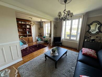 Appartement à vendre 325 000 € 5 pièces 2 chambres 81 m² Dernier étage, Étage 3/3 Valere Lefebvre Le Raincy 93340