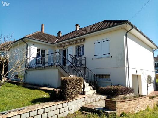 Maison à vendre 153 700 € 5 pièces 3 chambres 102 m² 756 m² de terrain Saint-Martin-des-Champs 18140