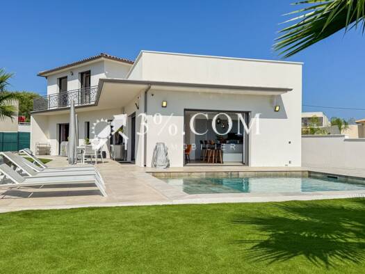 Villa à vendre 798 000 € 6 pièces 4 chambres 153 m² 750 m² de terrain Sud RN Puget-sur-Argens 83480