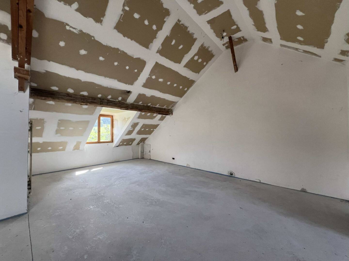 Maison à vendre, 260m², SAINT JEAN DE THOLOME