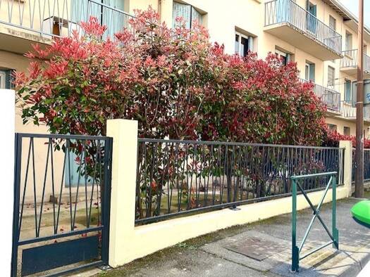 Appartement à louer 850 € 3 pièces 2 chambres 64,5 m² RDC/2 Toulouse 31100