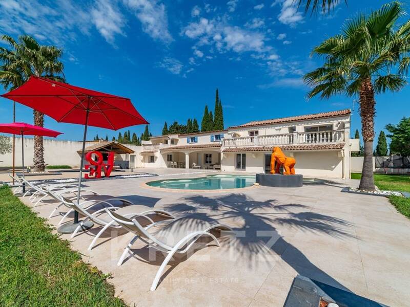 Maison à vendre, 402m², NIMES