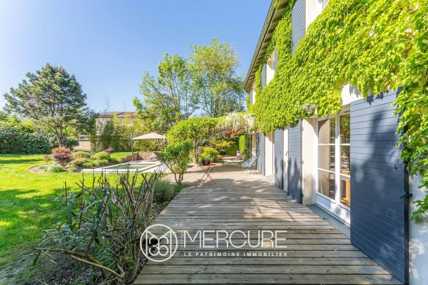 Maison à vendre, 207m², TASSIN LA DEMI LUNE