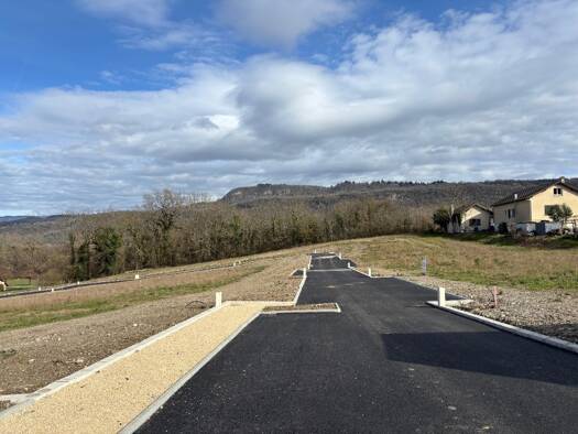 Terrain constructible à vendre 46 900 € 302 m² de terrain Cressin-Rochefort 01350