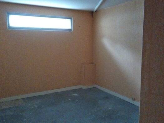 Local commercial à vendre 64 300 € 60 m² de surface de vente Belle Beille Angers 49000