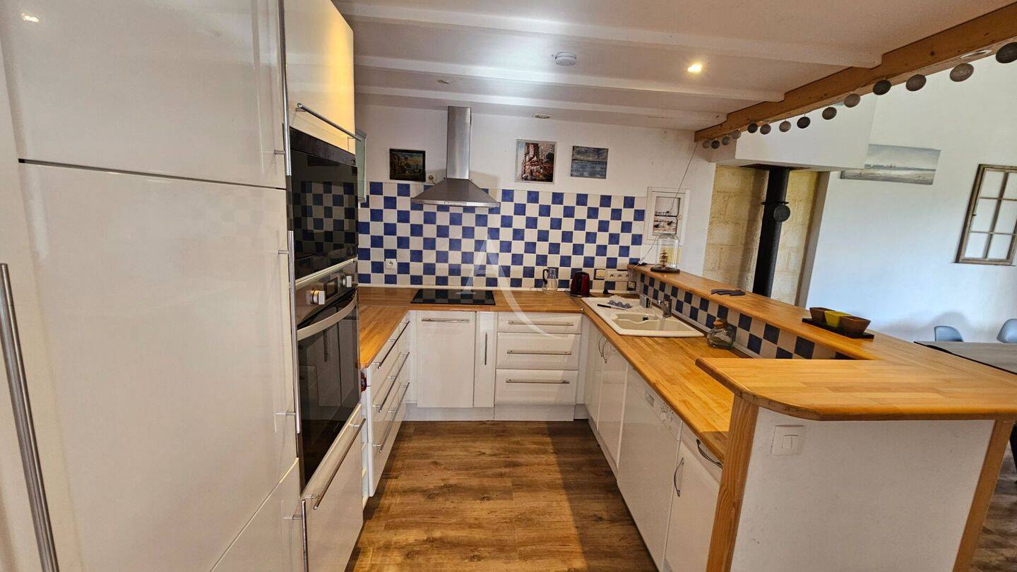 Maison à vendre, 99m², PORT DES BARQUES