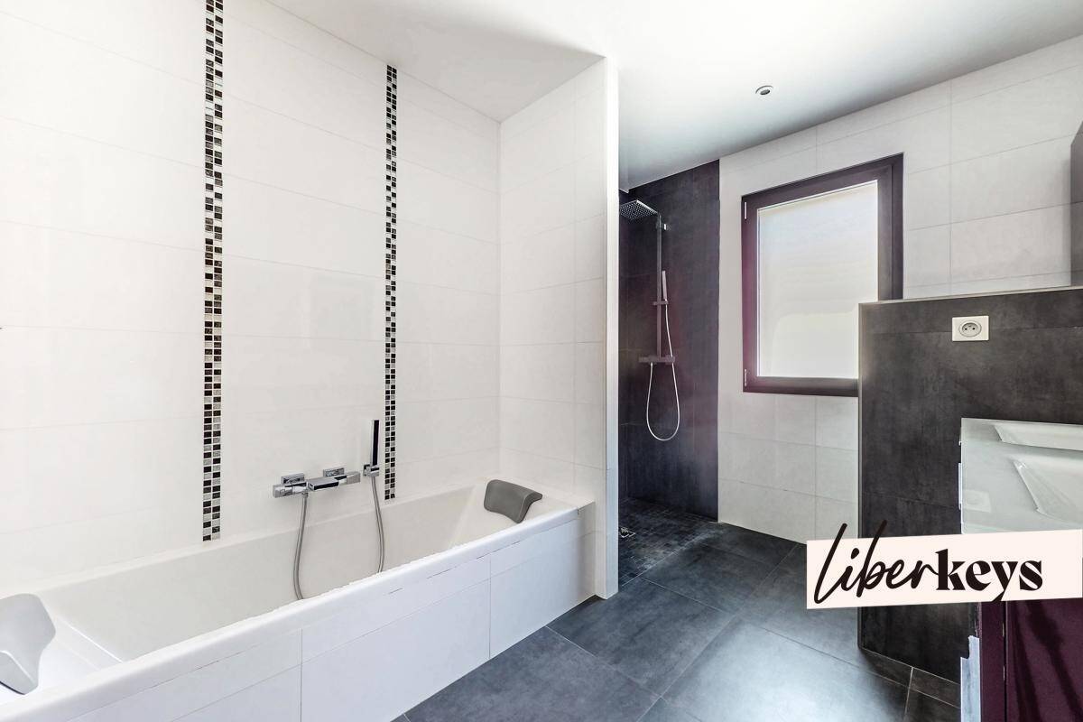 Maison à vendre, 214m², SAINT ROMAIN DE JALIONAS