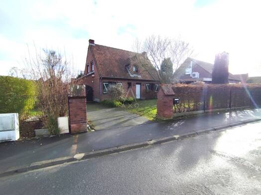 Maison à vendre 265 000 € 7 pièces 3 chambres 92 m² 678 m² de terrain Steenvoorde 59114