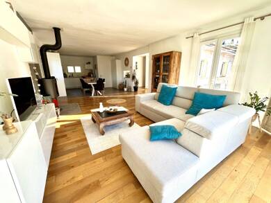 Maison de plain-pied à vendre 795 000 € 6 pièces 5 chambres 264 m² Cuges les Pins 13780