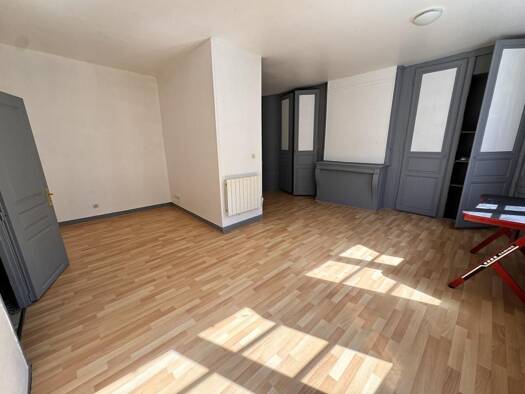 Immeuble à vendre 182 300 € 130 m² Centre-Hôtel de Ville Limoges 87000