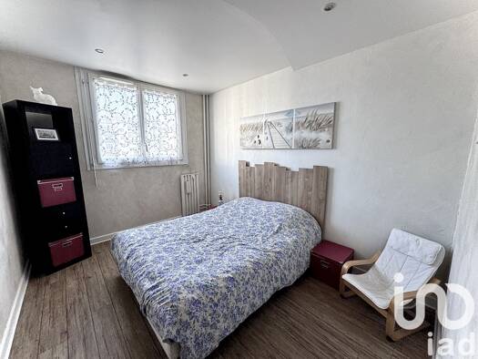 Appartement à vendre 213 700 € 5 pièces 4 chambres 94 m² 6 étages Domaine du Chateau Chilly-Mazarin 91380
