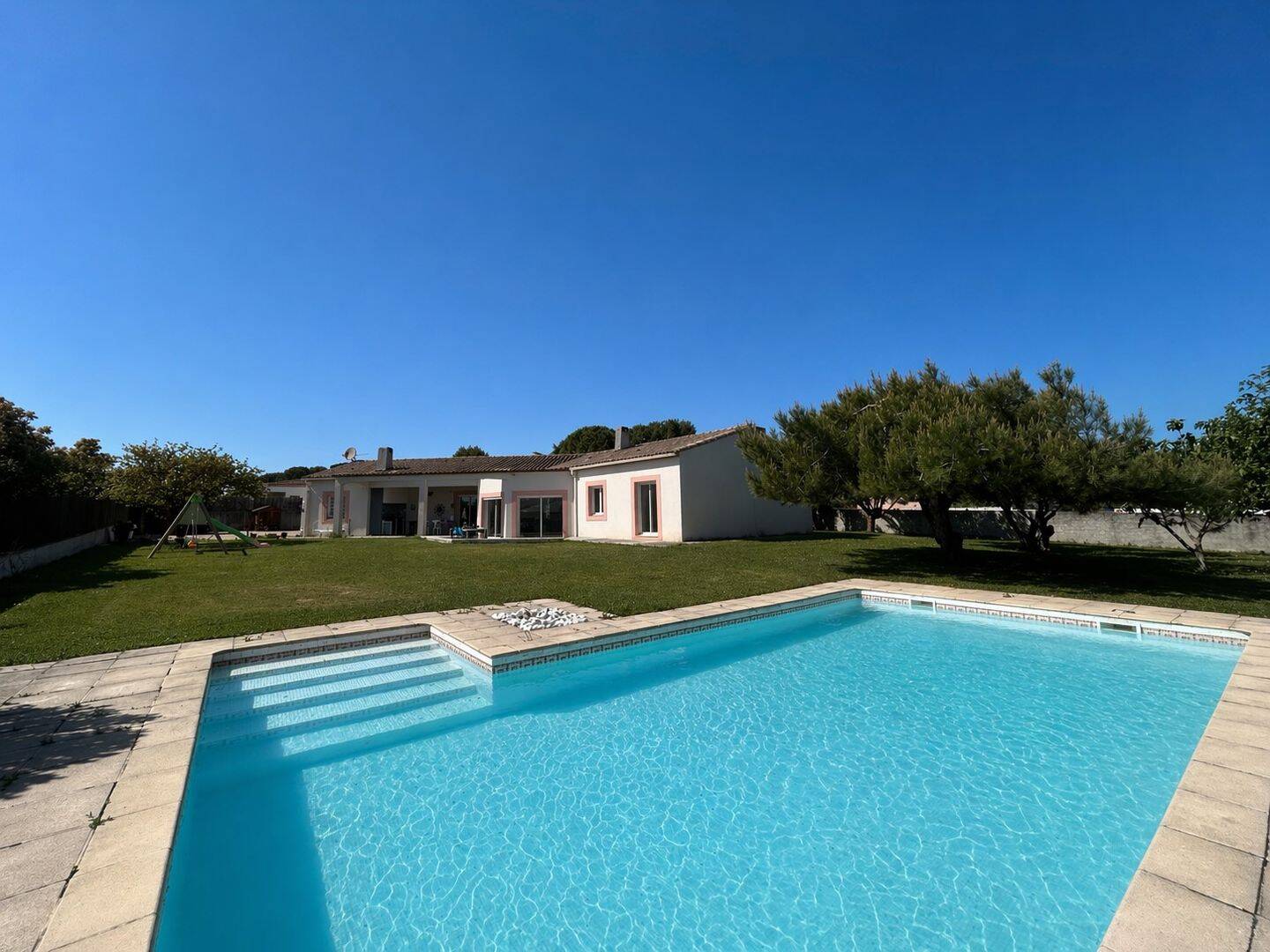 Maison à vendre, 174m², VILLEMOUSTAUSSOU