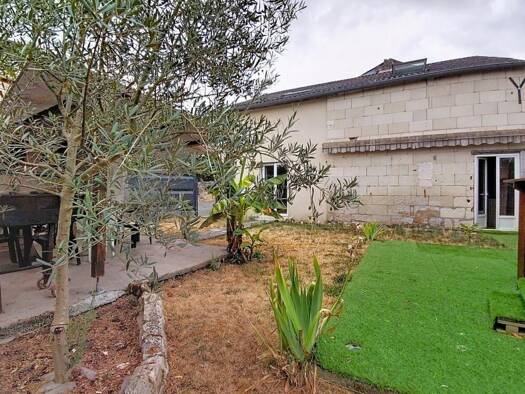 Maison à vendre 237 500 € 7 pièces 5 chambres 185 m² 622 m² de terrain Bellevigne-les-Châteaux 49400