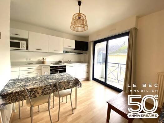 Appartement à louer 660 € 1 pièce 1 chambre 30,4 m² Étage 2/2 Vannes 56000