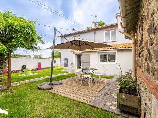 Maison à vendre 365 680 € 5 pièces 4 chambres 177 m² 652 m² de terrain Sud Boulogne Saint-Philbert-de-Grand-Lieu 44310