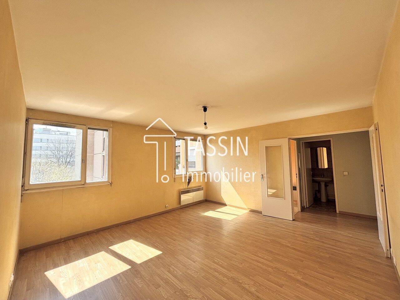 Maison à vendre, 39m², TASSIN LA DEMI LUNE