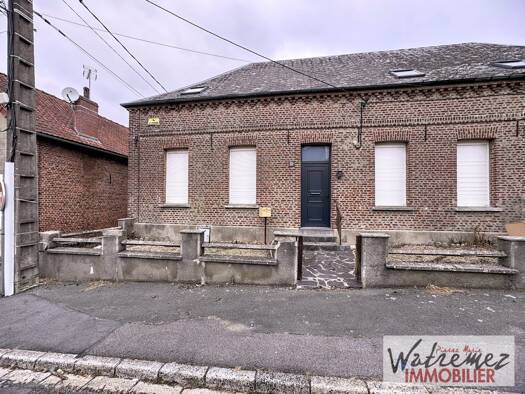 Maison de plain-pied à vendre 69 900 € 4 pièces 2 chambres 77 m² 727 m² de terrain Busigny 59137