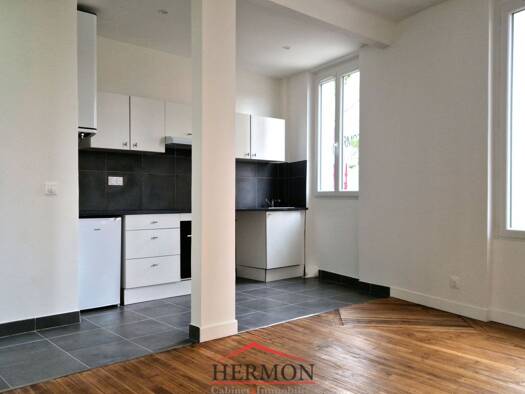 Appartement à vendre 215 000 € 2 pièces 1 chambre 38 m² RDC/6 Glatz-Miviere Bois-Colombes 92270