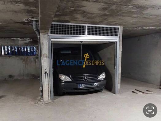 Parking à vendre 34 000 € 12 m² Les Orres 05200