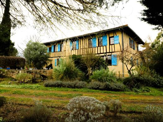Maison à vendre 449 000 € 8 pièces 4 chambres 346 m² 5 517 m² de terrain Gimont 32200