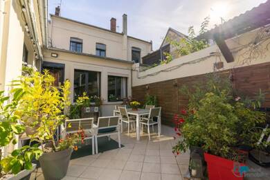 Maison à vendre 295 000 € 8 pièces 4 chambres 377 m² Laon 02000