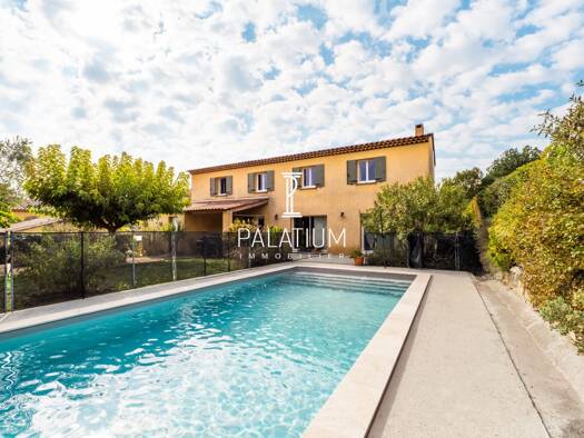 Maison à vendre 514 000 € 6 pièces 4 chambres 147,5 m² 1 038 m² de terrain Pierrevert 04860