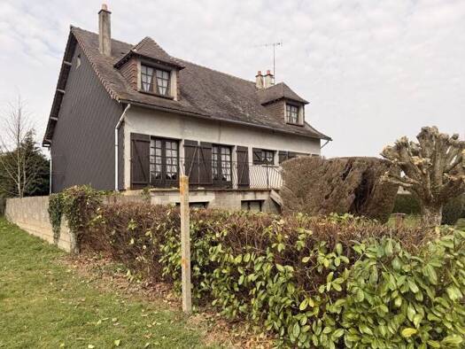 Maison à vendre 79 560 € 4 pièces 3 chambres 96 m² 3 633 m² de terrain Saint-Denis-de-Jouhet 36230