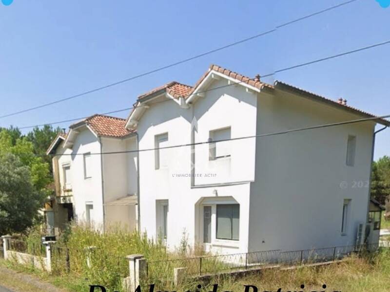 Maison à vendre, 336m², SAUGNAC ET CAMBRAN
