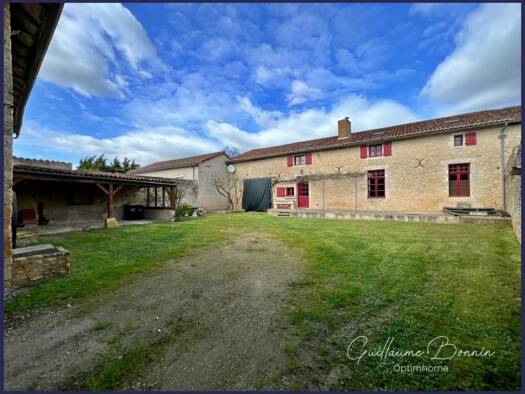 Maison à vendre 334 500 € 7 pièces 4 chambres 230 m² 1 128 m² de terrain Maillé 86190