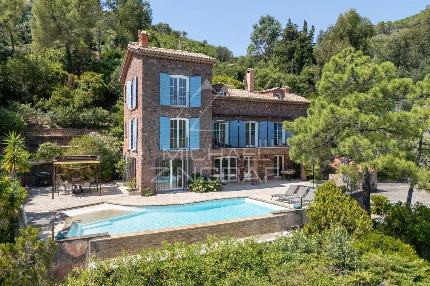Maison à vendre, 261m², THEOULE SUR MER