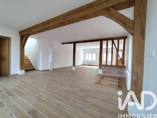 Maison à vendre 259 000 € 8 pièces 3 chambres 138 m² Étréville 27350