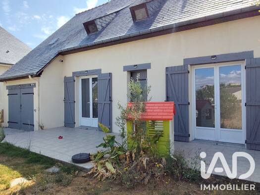 Maison à vendre 139 900 € 5 pièces 3 chambres 118 m² 417 m² de terrain Le Pré Sablé-sur-Sarthe 72300