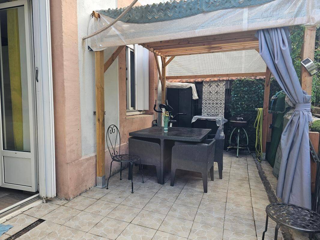Maison à vendre, 66m², SAINT ETIENNE