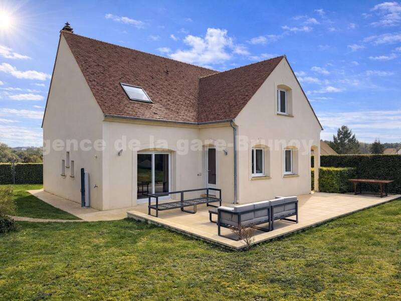 Maison à vendre, 167m², VARENNES JARCY