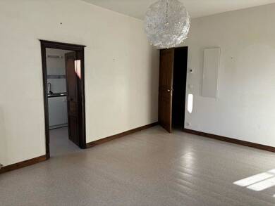 Appartement à louer 453 € 3 pièces 2 chambres 91 m² Étage 1/2 Tardets Sorholus 64470