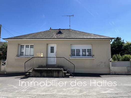 Maison à vendre 97 500 € 3 pièces 2 chambres 62 m² 352 m² de terrain Renaze 53800