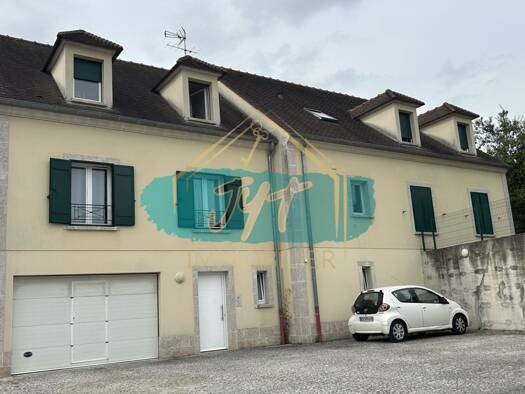 Appartement à louer 840 € 2 pièces 1 chambre 40,7 m² Étage 2/2 Fontenay-en-Parisis 95190