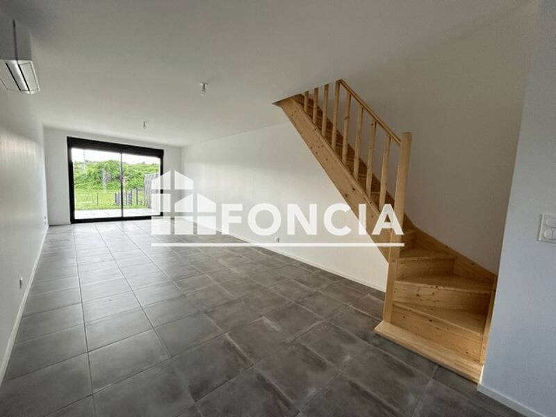 Maison à louer, 72m², SURGERES