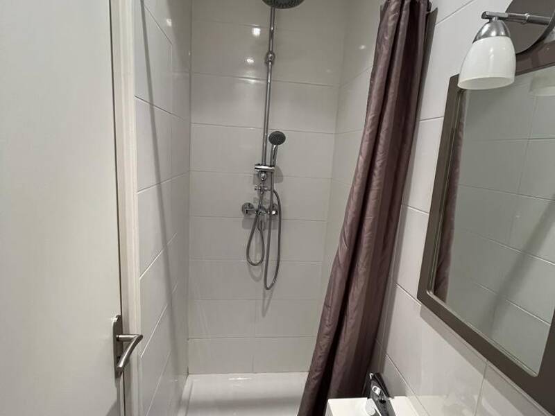 Maison à louer, 12m², PARIS 20E