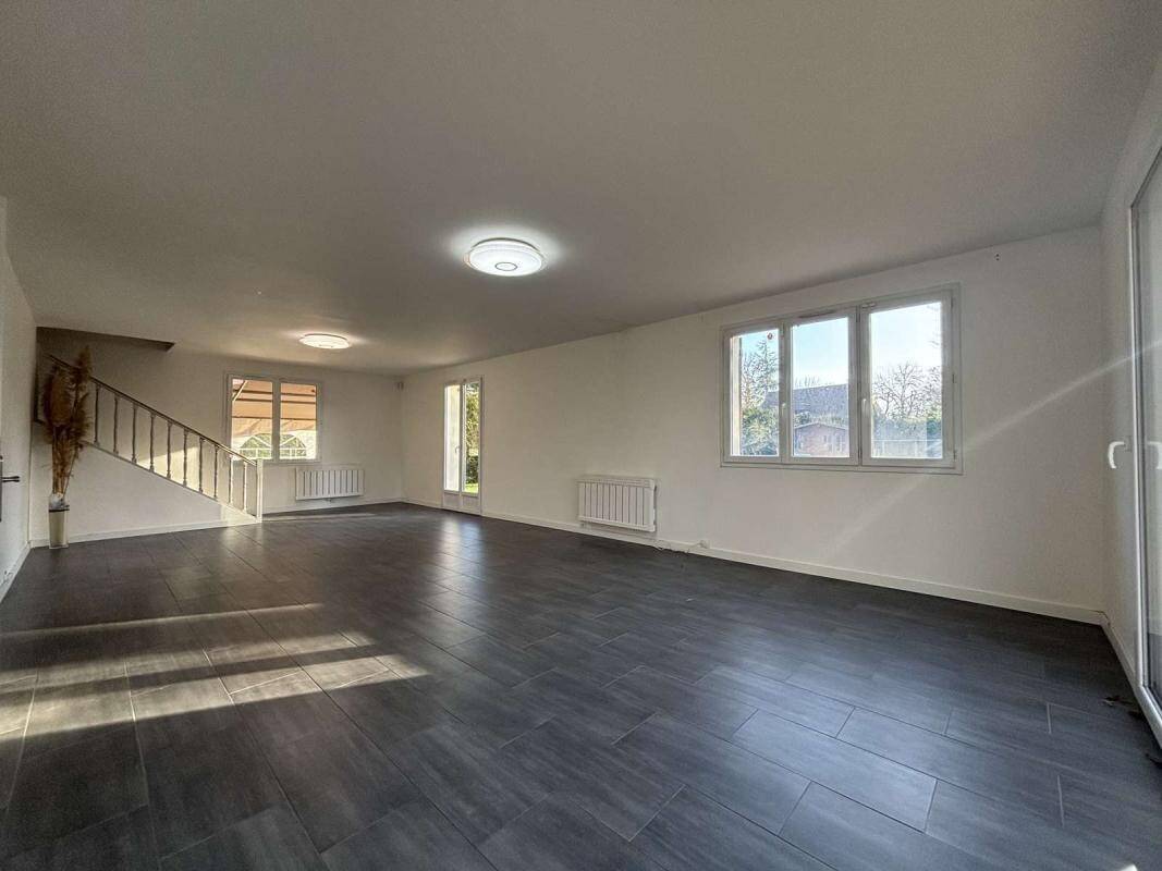 Maison à vendre, 264m², SAINT SAUVEUR SUR ECOLE