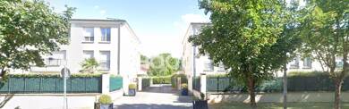 Garage/Stationnement à louer 65 € Sud et Est Louvres 95380