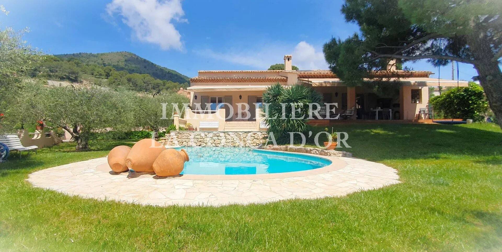 Maison à vendre, 162m², TOURRETTE LEVENS